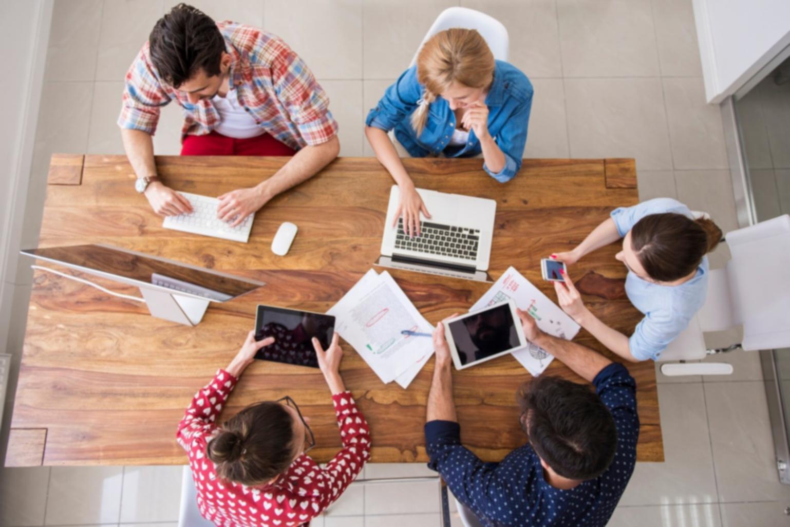 Zespół konsultantów Progressex Systems podczas sesji planowania rozwoju zawodowego